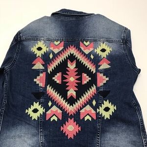 #LuLaRoe Medium #Jaxon Denim